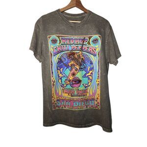 Red Hot Chili Peppers Tshirt Men’s Size Medium